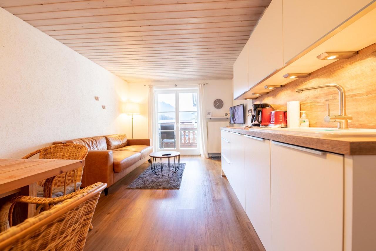 Kloana Waxlstoa Apartment การ์มิช-พาร์เทนเคียร์เชน ภายนอก รูปภาพ
